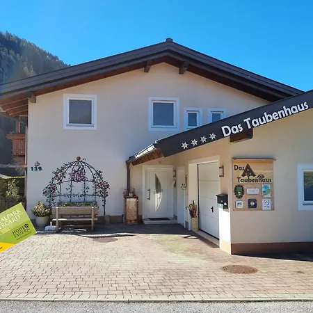 Guest house Das Taubenhaus Hollersbach im Pinzgau